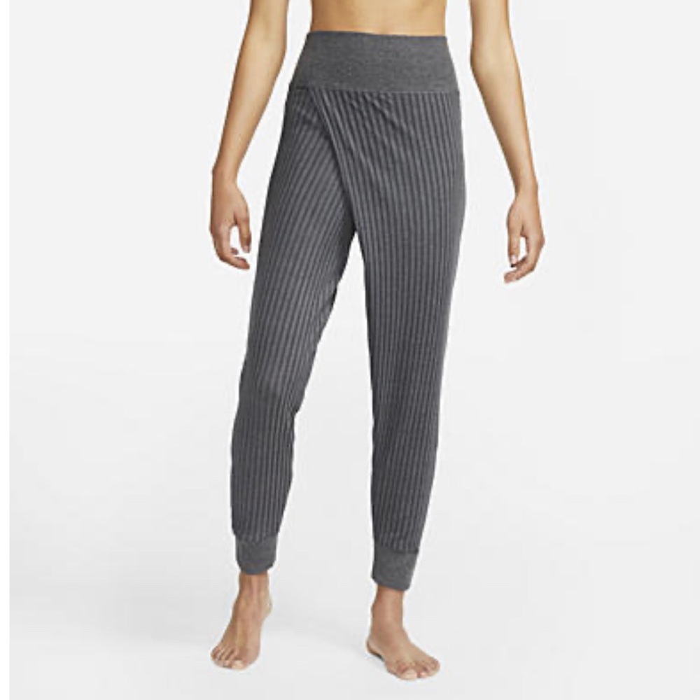 Nike yoga ribbed pants